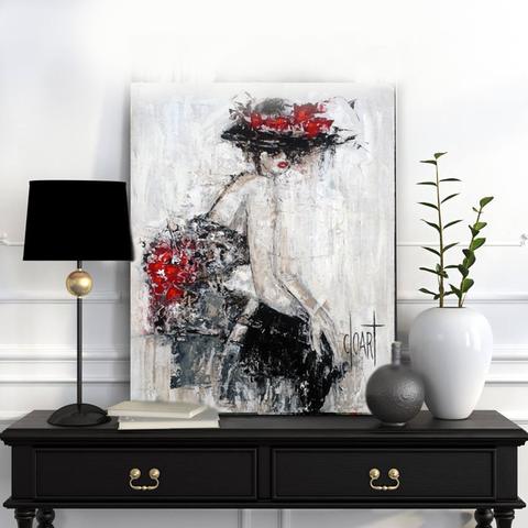 Femme au chapeau noir et blanc, tableau de Philippe Cloart, présenté dans un intérieur (mise en situation)